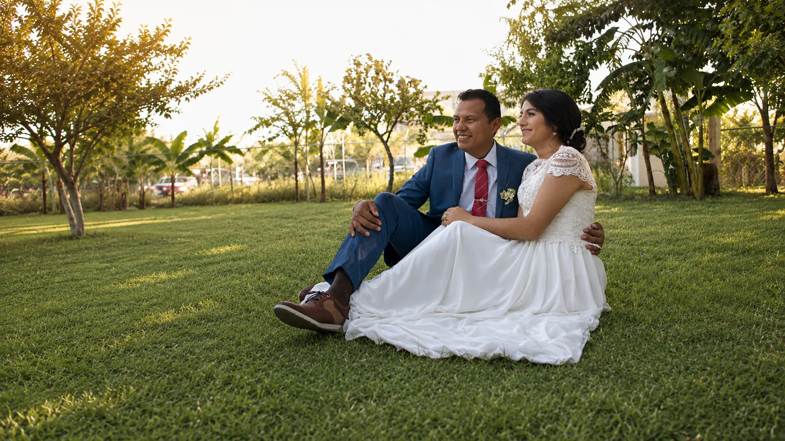 Eduardo y Vianey durante su boda en Ixmiquilpan